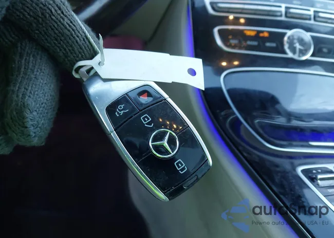 WDDZF4KB9HA125246: 44007247