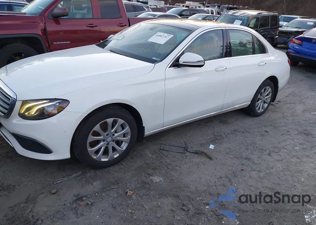 WDDZF4KB9HA125246: 44007247