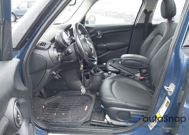 WMWXU1C5XG2D10073: 44007300