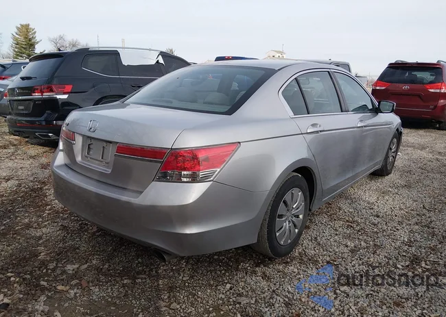 1HGCP2F39CA169567: 44007486