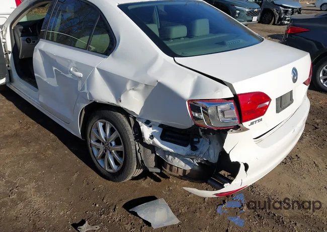 3VWDP7AJ0DM440118: 44007535