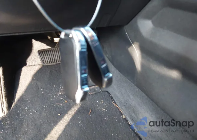 5XYRL4LC1NG151393: 44007613