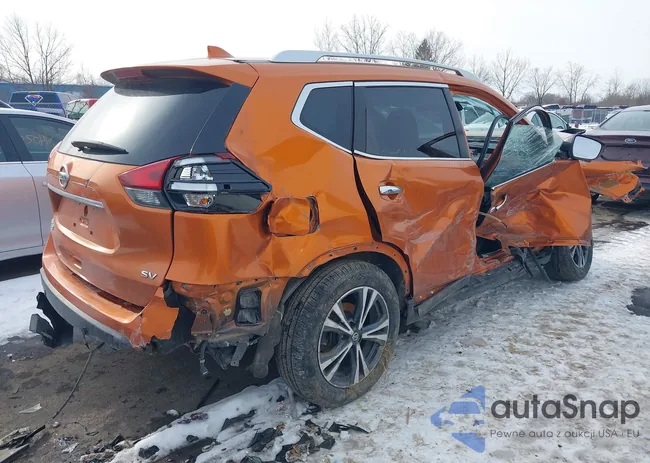 JN8AT2MT4LW011939: 44008661