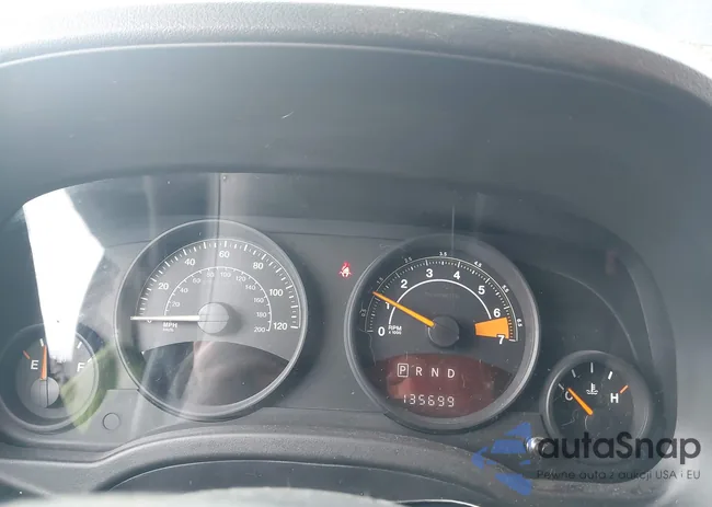 1C4NJCBA3ED801015: 44008727