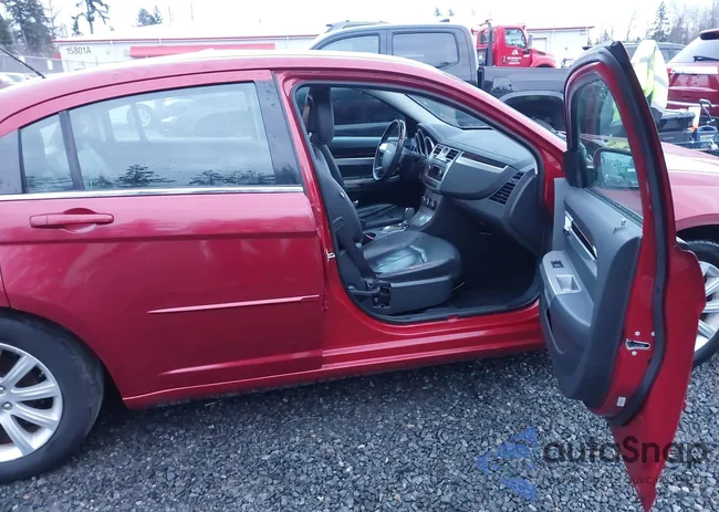 1C3CC5FD0AN190676: 44008741