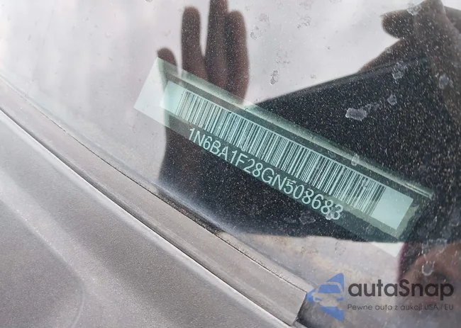 1N6BA1F28GN508683: 44008771