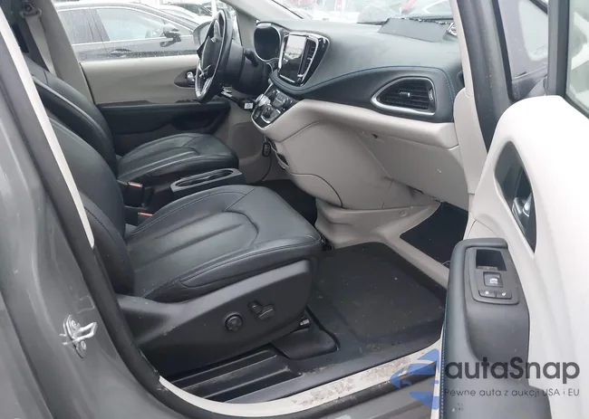 2C4RC1BG6MR575214: 44008904