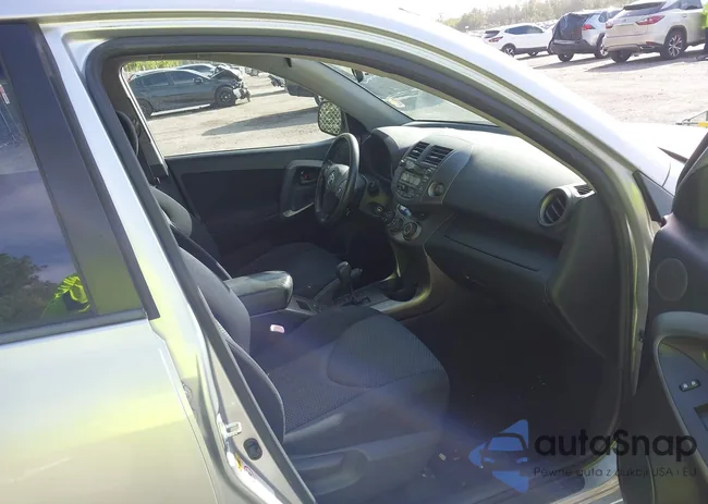 JTMBF32V79D010841: 44008964