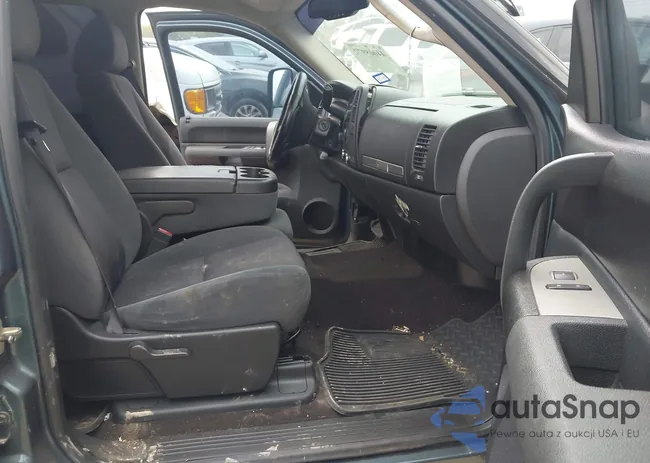 1GCHK53K69F190646: 44008972