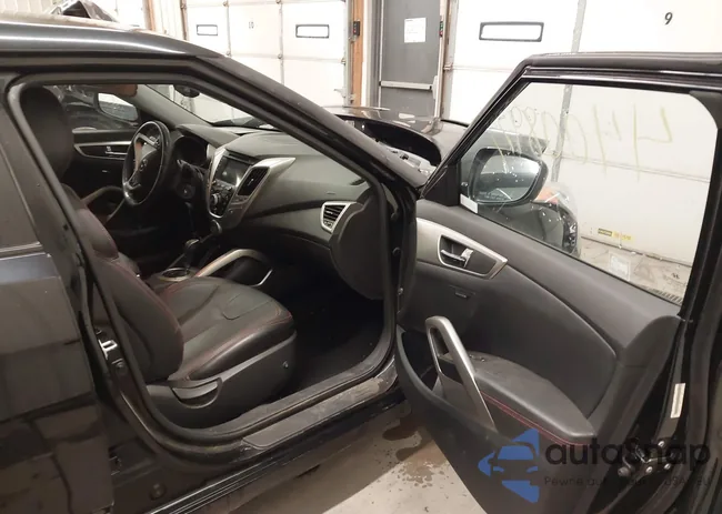 KMHTC6AD9DU123721: 44008977