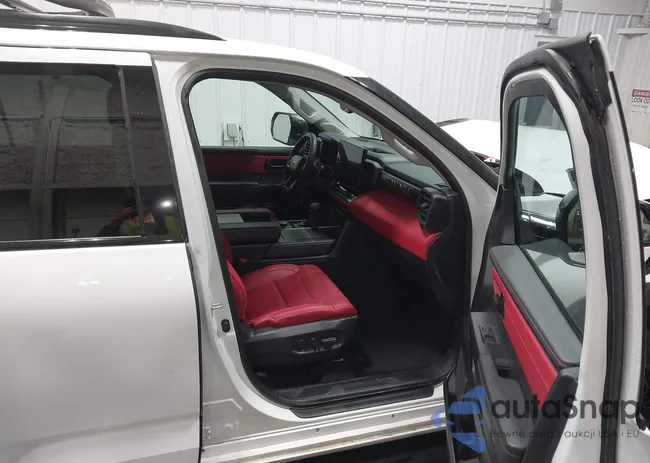 7SVAAABAXPX014119: 44008994