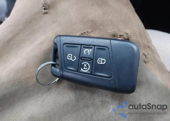 3VWCB7BUXKM243358: 44009083