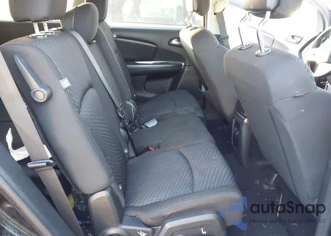 3C4PDCAB1GT128152: 44009171