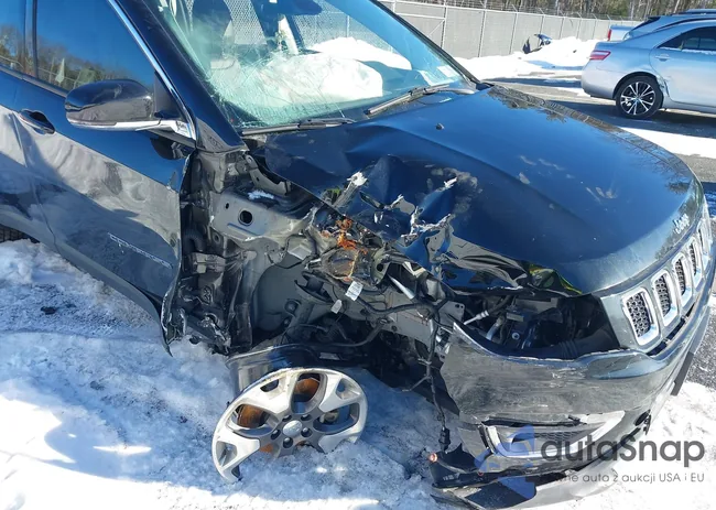 3C4NJDCB1LT208774: 44009201