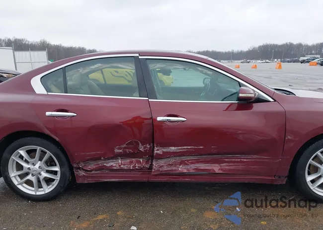 1N4AA5APXBC809572: 44008275