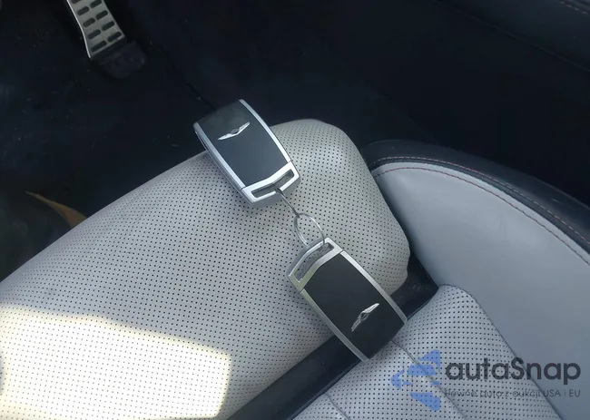 KMHGN4JB6JU246161: 44008540