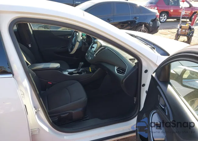 1G1ZD5ST9KF163058: 44008561