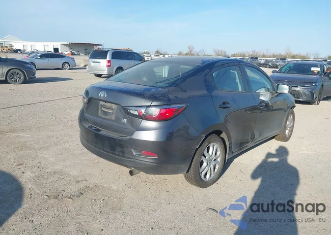 3MYDLBYV3HY172854: 44009660