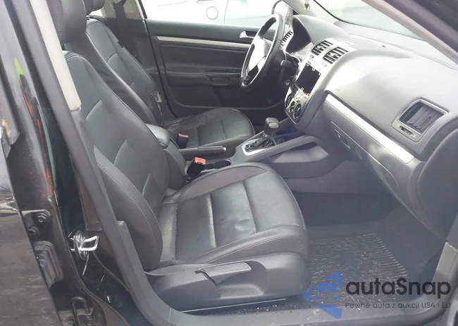 3VWRZ71K99M019997: 44009695