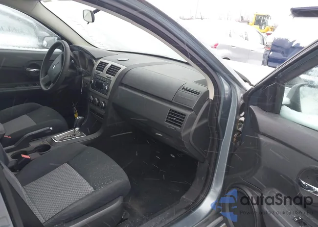 1B3LC46B49N552770: 44009738