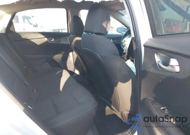 3KPF24AD5ME315256: 44009788