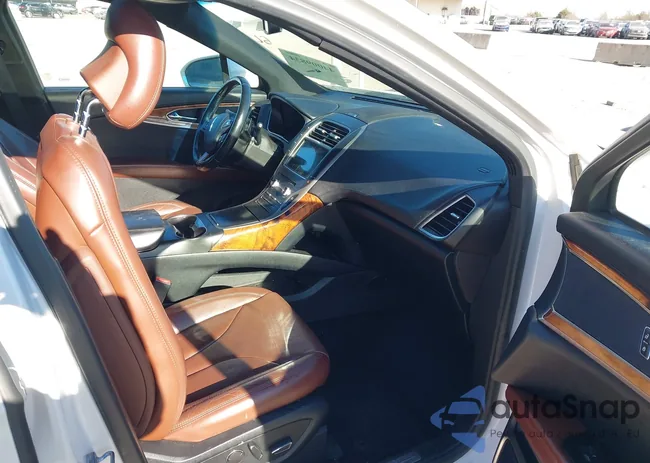 2LMPJ6LR4HBL30338: 44009834