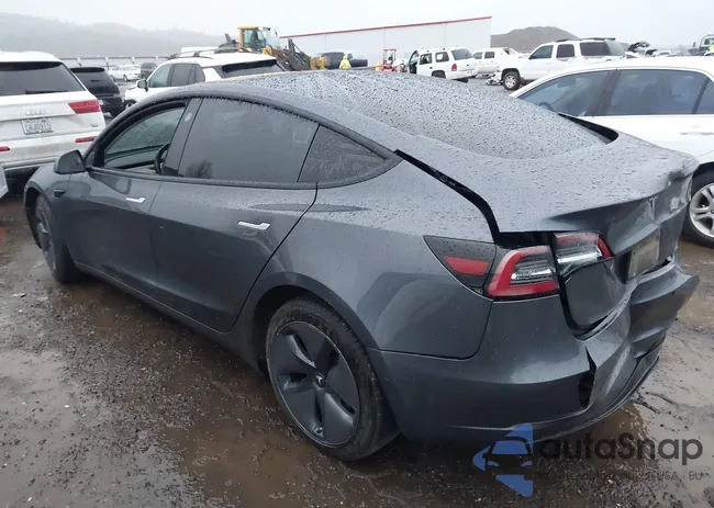 5YJ3E1EB6JF066215: 44009947