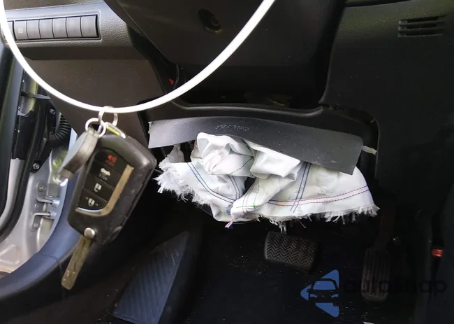 5YFEPRAE0LP133111: 44009990