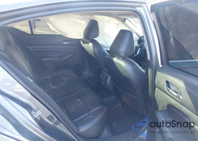 1N4BL4FV0KC102741: 44010004