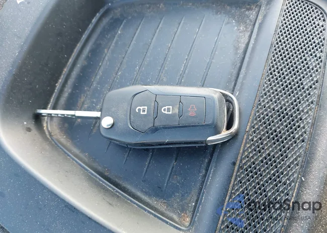 MAJ6S3FL4LC329137: 44010118