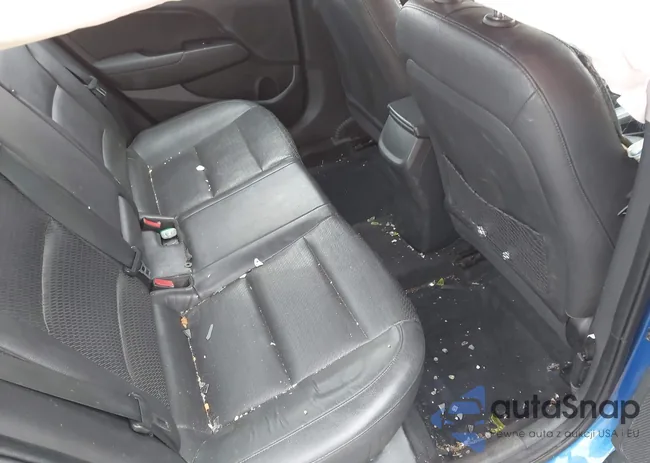 KMHD84LF8HU281255: 44010127