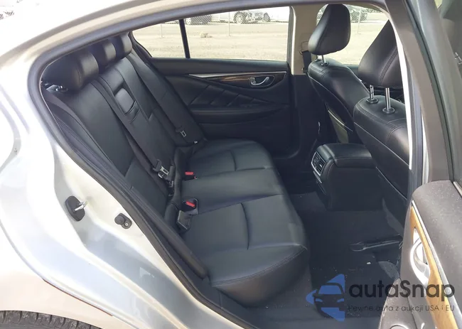 JN1EV7AR7JM430621: 44010142