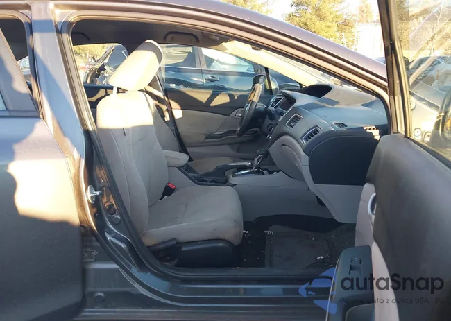 2HGFB2F55DH541972: 44010233