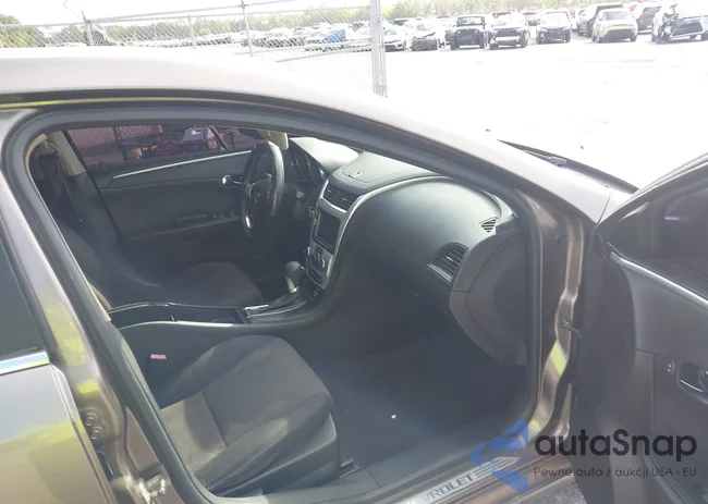 1G1ZC5E04CF300896: 44009257