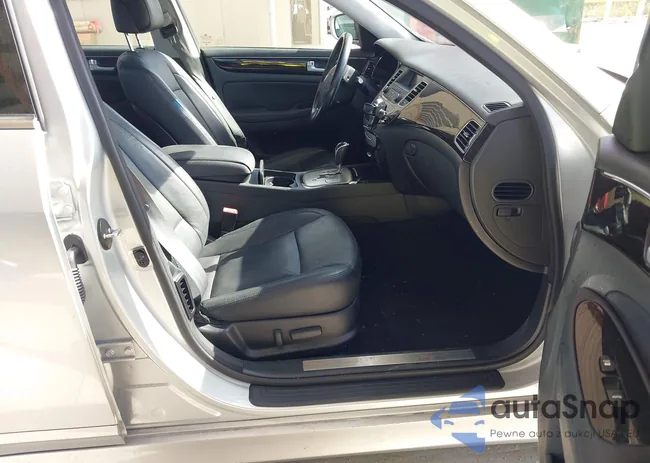 KMHGC4DD4DU243234: 44009273