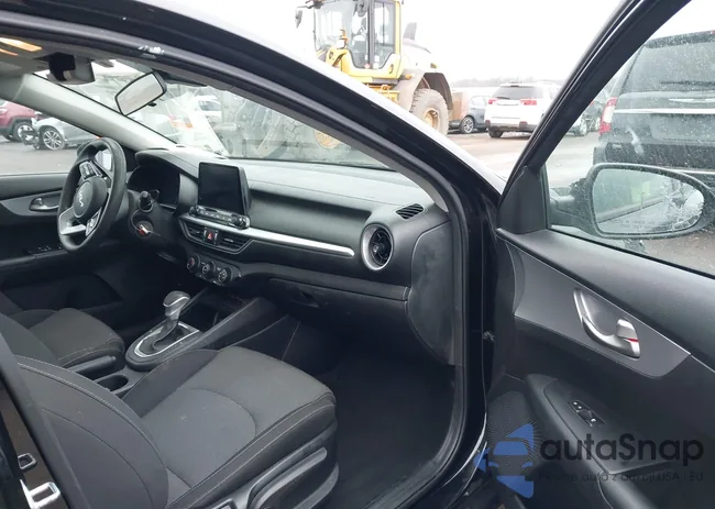 3KPF24ADXNE431215: 44009289