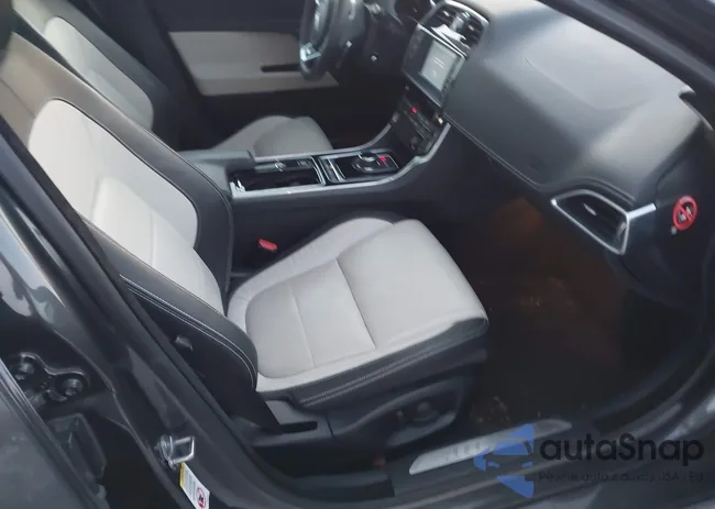 SAJAL4GX8JCP36529: 44009593