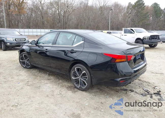 1N4BL4CW1PN344947: 44009632