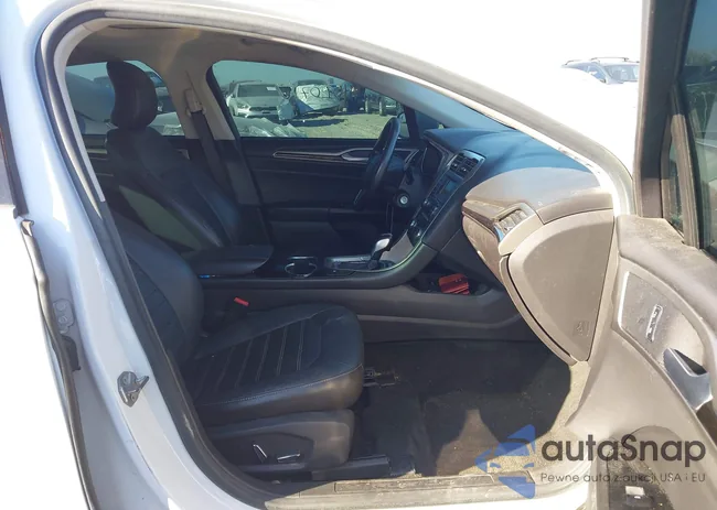 3FA6P0LU4GR104480: 44010716