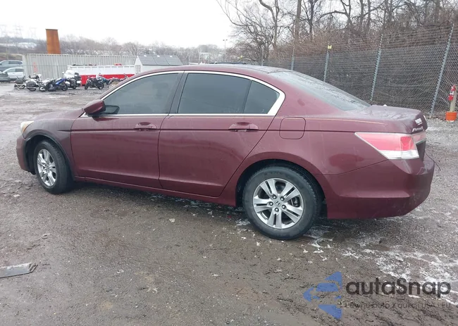 1HGCP2F46BA097413: 44010811