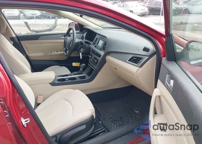 5NPE24AF5FH160316: 44010824