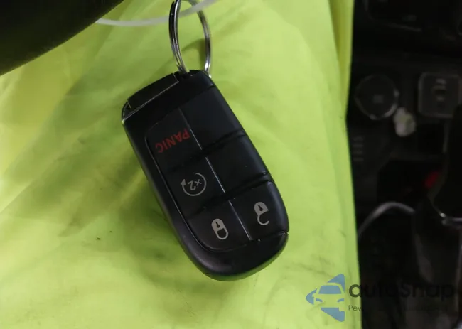 3C4NJDCB8JT463550: 44010926