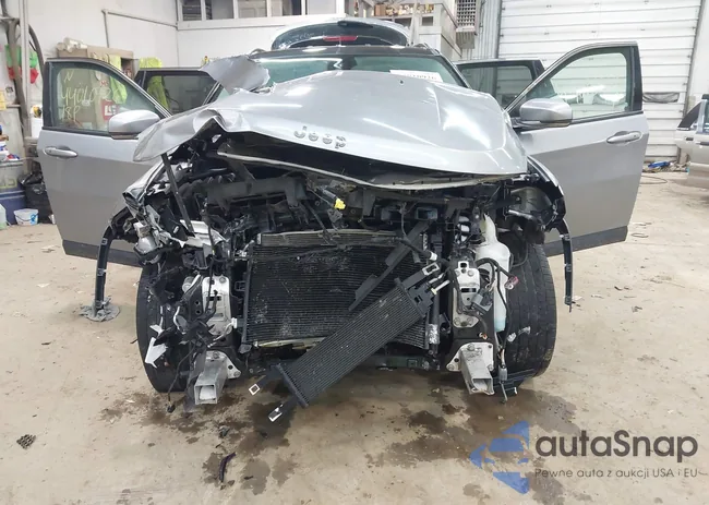 3C4NJDCB8JT463550: 44010926