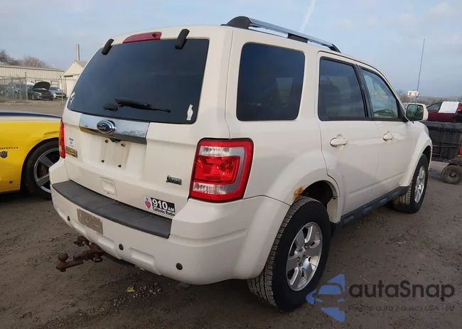 1FMCU9EG6BKA91841: 44010961