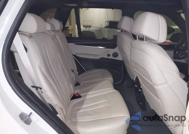 5UXKR0C58JL075064: 44011052