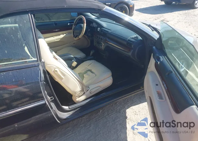 1C3EL65U51N562612: 44011068