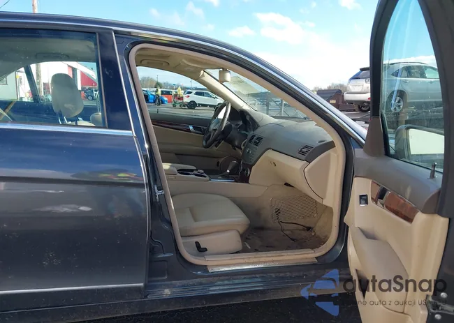 WDDGF8BB4AF420889: 44011141