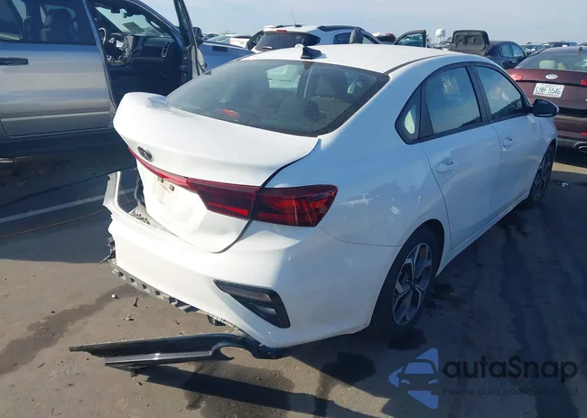 3KPF24AD9ME280995: 44010639