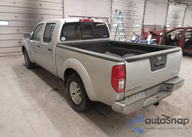 1N6AD0FV9GN703103: 44011666