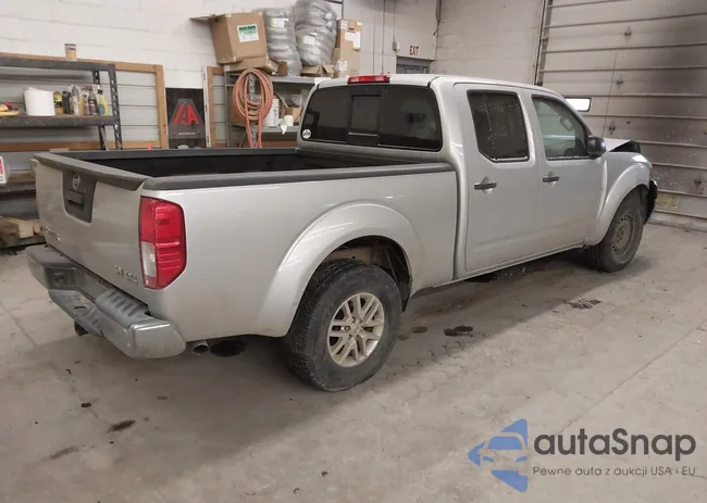 1N6AD0FV9GN703103: 44011666